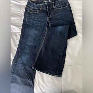 American eagle size 6 blue jean